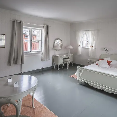 Marine מלון רסבורג